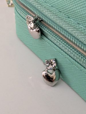 Smol diamond heart silver