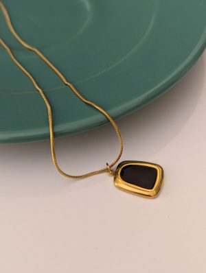 Onyx Cushion